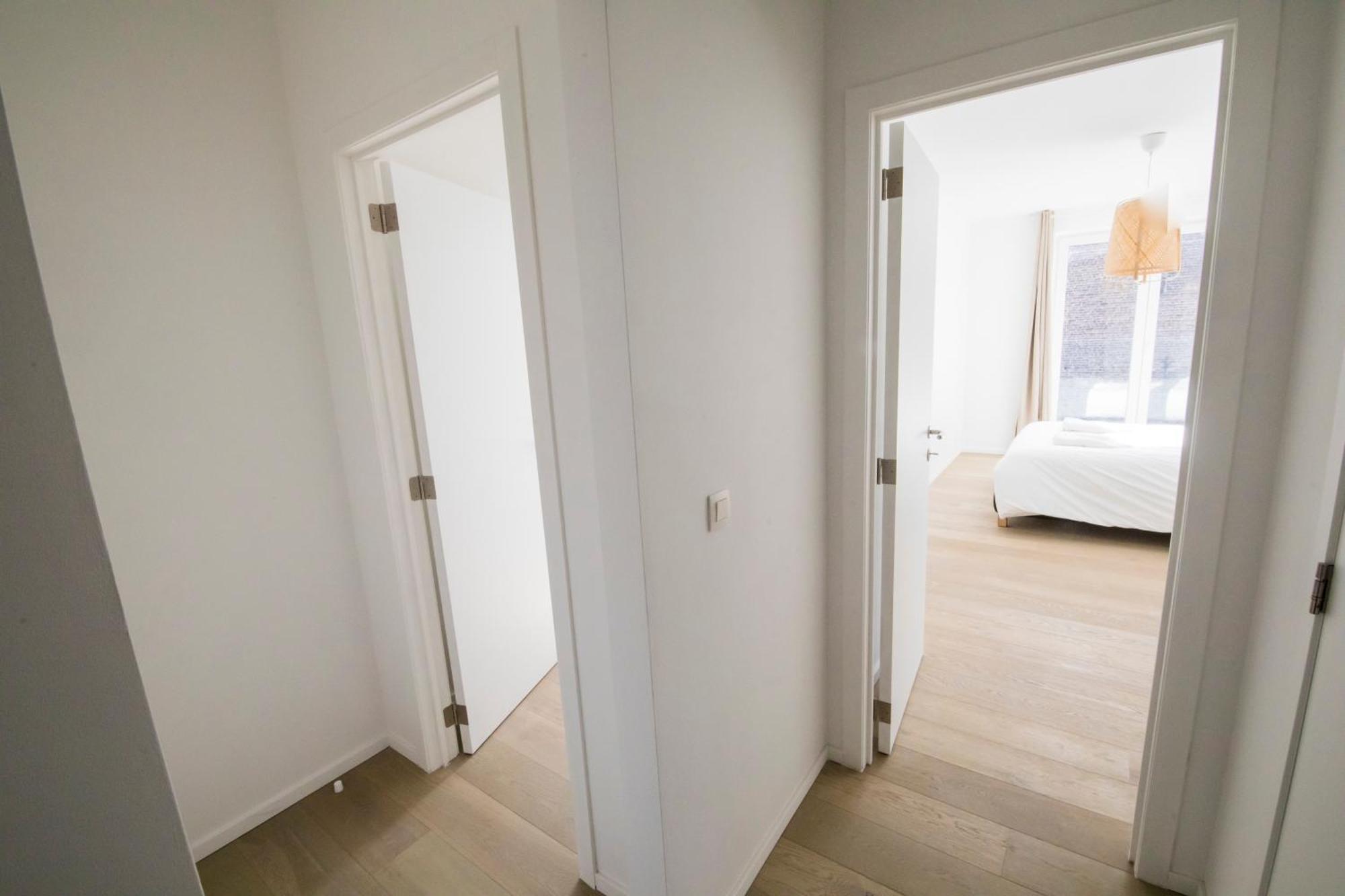 Travelease - Midi Bed and Breakfast Anderlecht Buitenkant foto