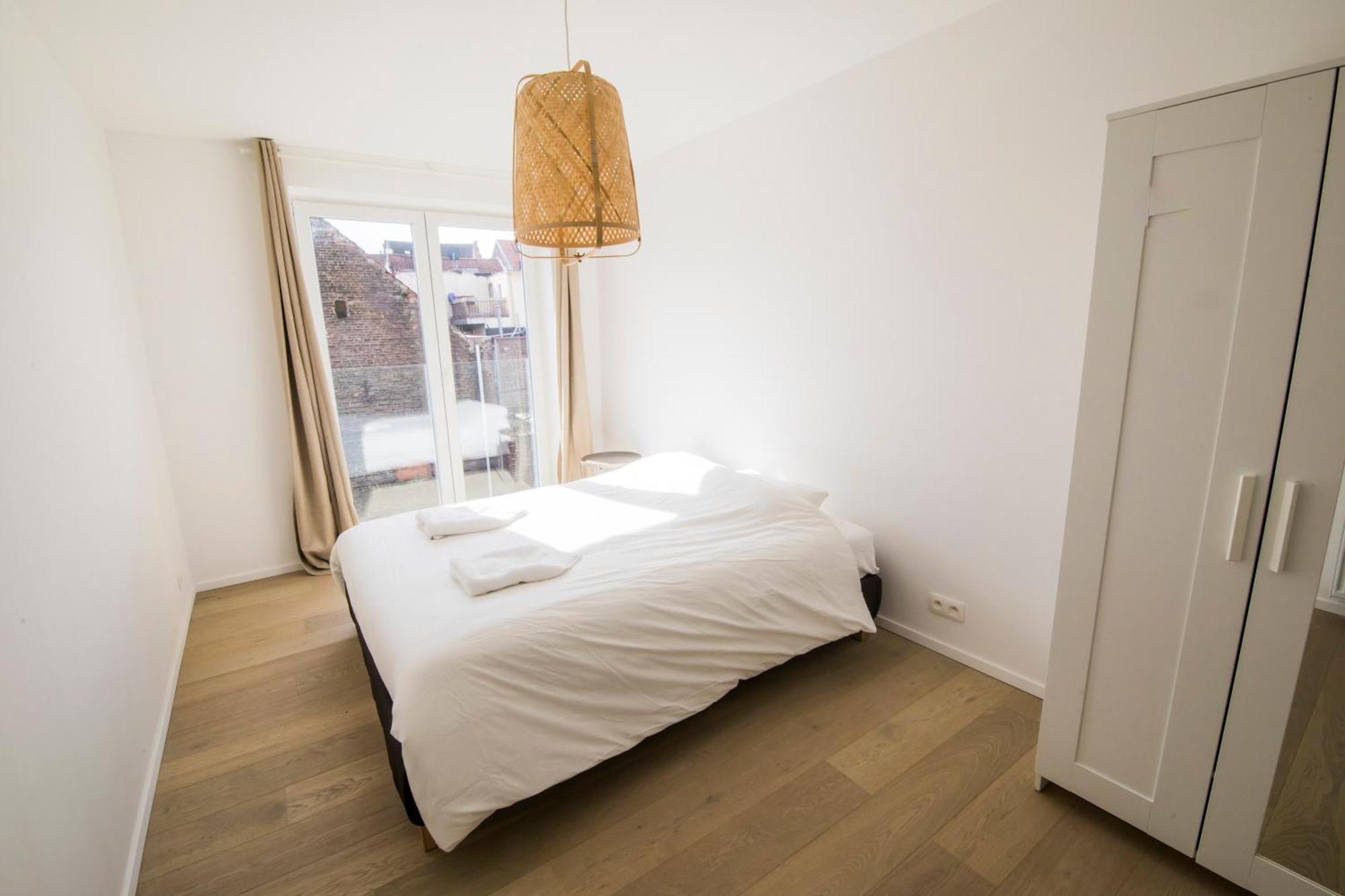 Travelease - Midi Bed and Breakfast Anderlecht Buitenkant foto