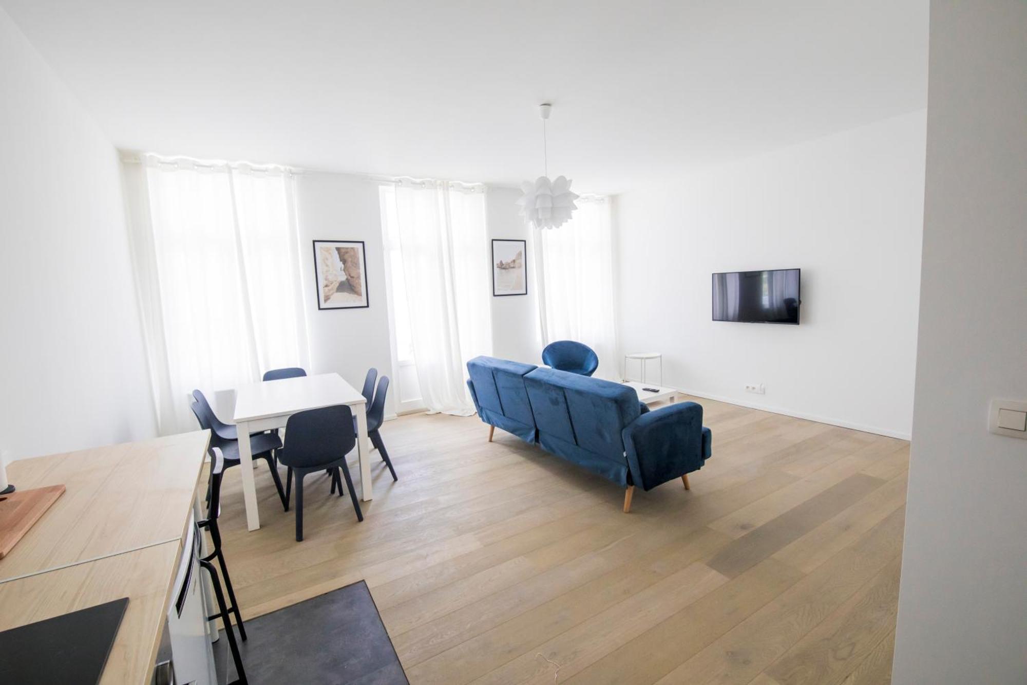 Travelease - Midi Bed and Breakfast Anderlecht Buitenkant foto