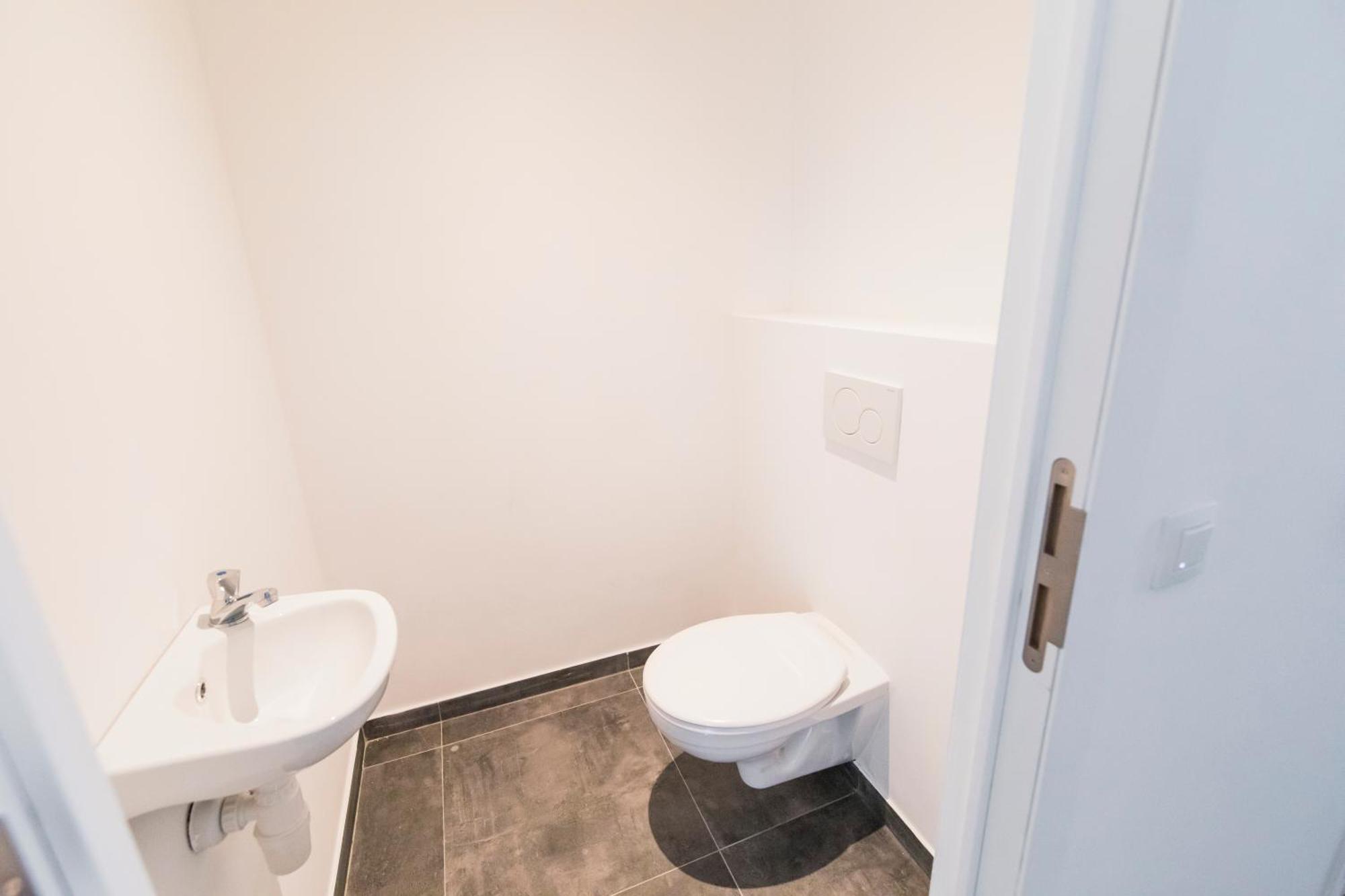 Travelease - Midi Bed and Breakfast Anderlecht Buitenkant foto