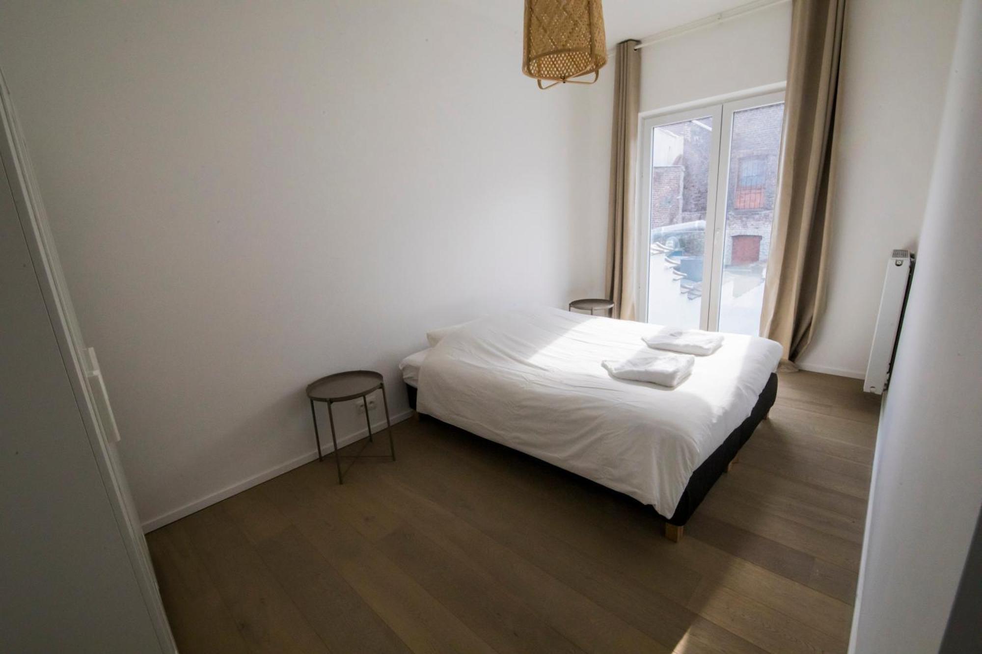 Travelease - Midi Bed and Breakfast Anderlecht Buitenkant foto