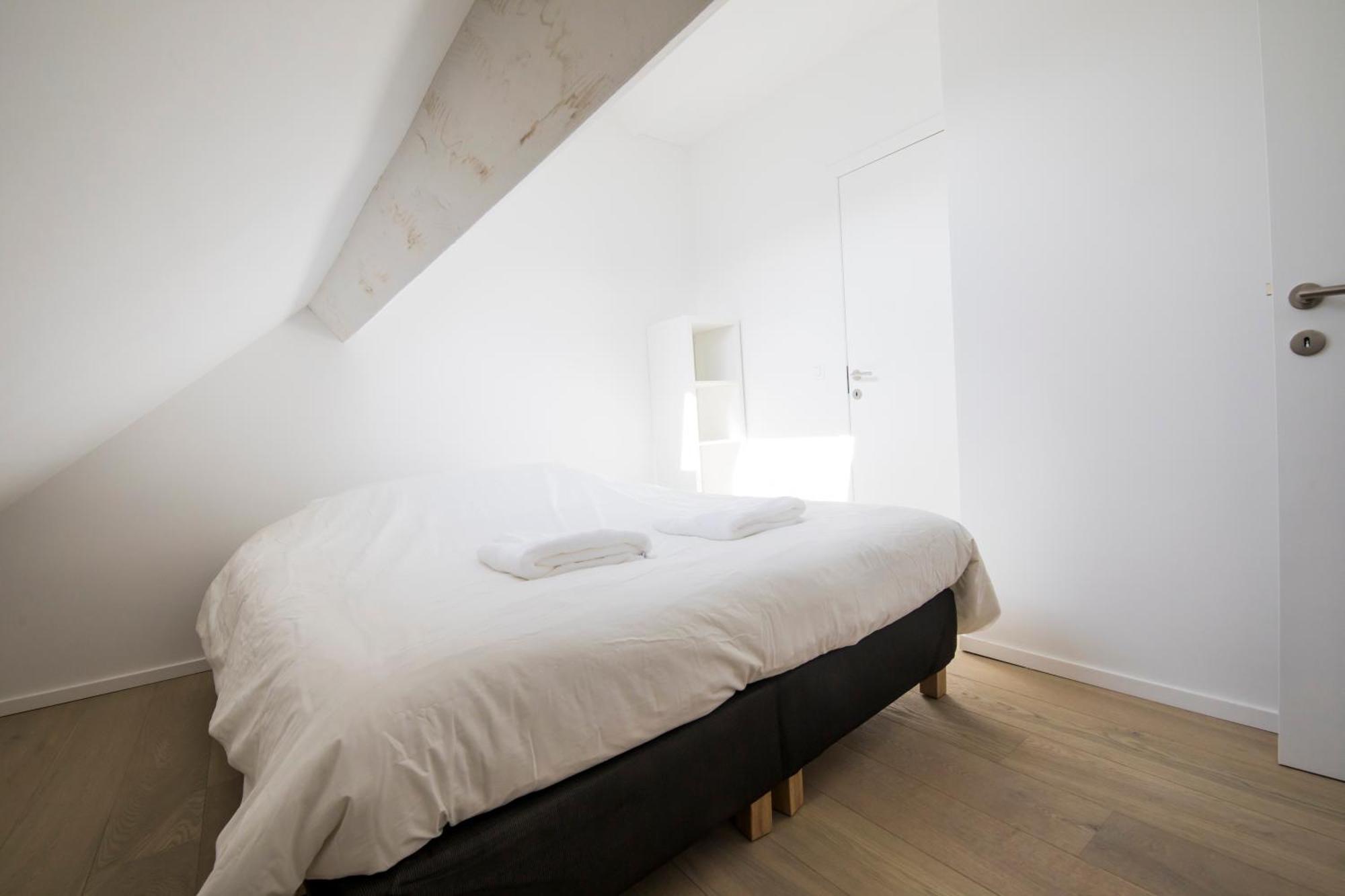 Travelease - Midi Bed and Breakfast Anderlecht Buitenkant foto